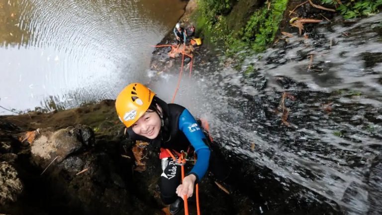 Canyoning in Gitgit Waterfall